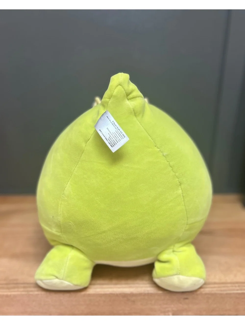 Smoko Crocodile Tayto Mochi Plush Toy in Green Crocodile Costume
